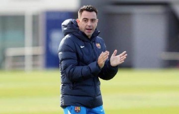 皇冠中国-新官上任三把火！哈维给巴萨更衣室定下八大“军规”